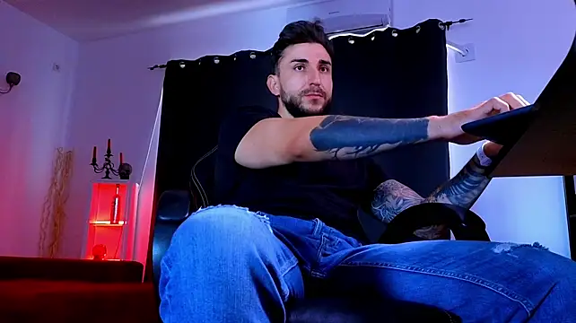 Chatroom XXX en direct de MightyAaron66
