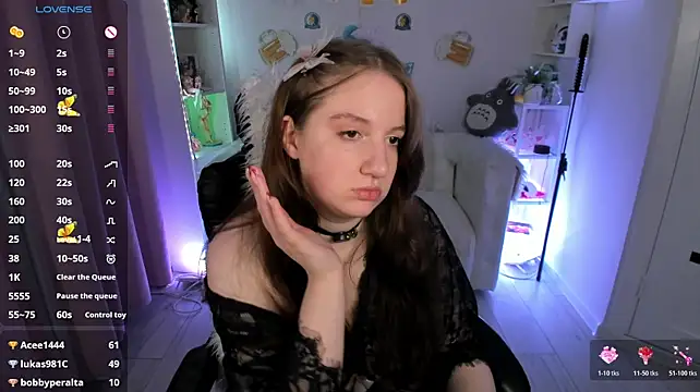 Elisabeth_Binder Live XXX-Chat