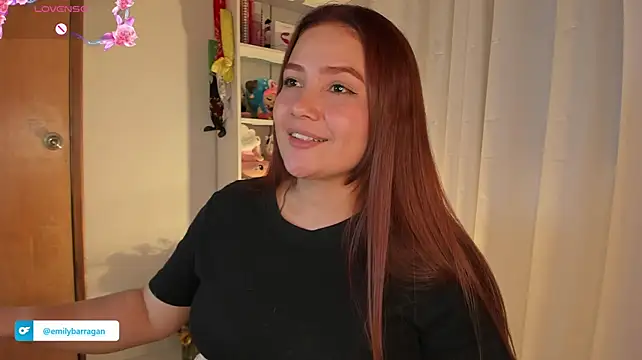 XXX chat uživo modela EmilyBarragan_