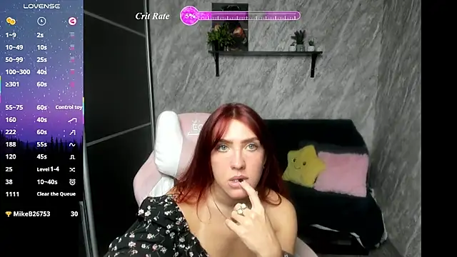 Chat +18 de Reginasmilee ao vivo
