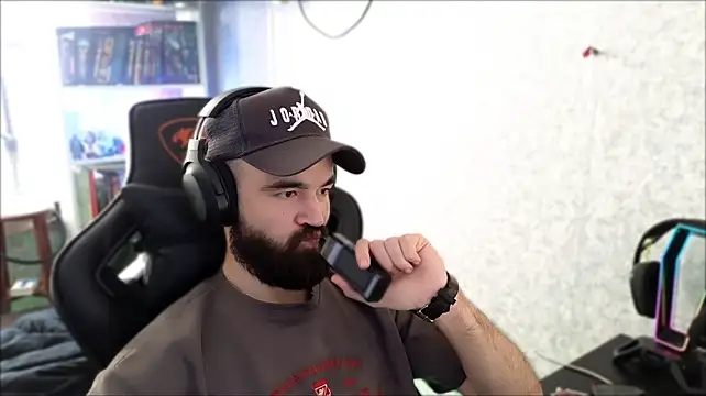 Živý XXX chat _Serious_Man
