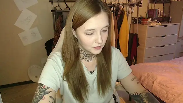 Chat +18 de Taissa_Harmon ao vivo