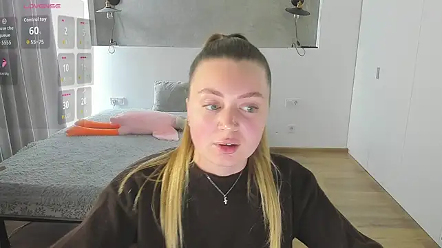 Chatroom XXX en direct de Kitkatvel