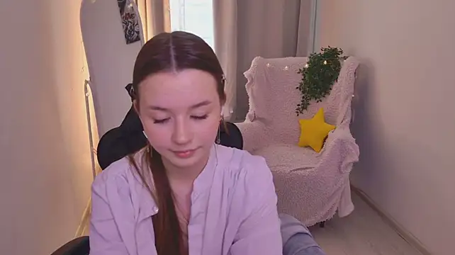 RileyBloomss' Live XXX Chat