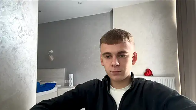 XXX chat uživo modela SoloFury