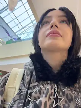 XXX chat uživo modela Lilonok
