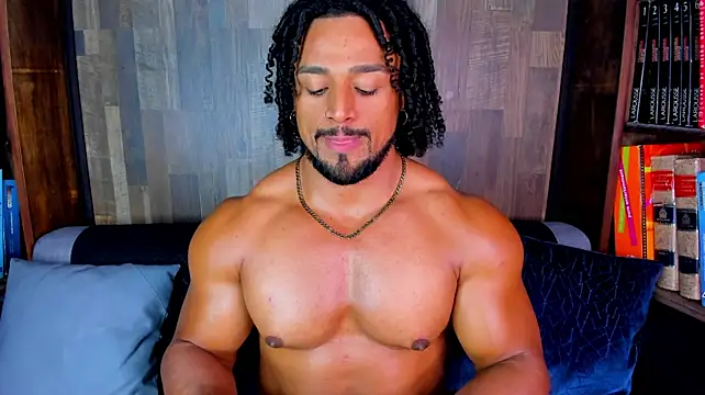צ'אט XXX בשידור חי של MikeEstevess