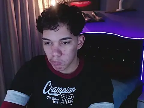 Chat XXX en directo de haku_nayro