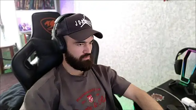 _Serious_Man – Naživo XXX chat