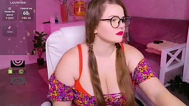 KellyKleine Adlı Modelin Canlı XXX Sohbeti