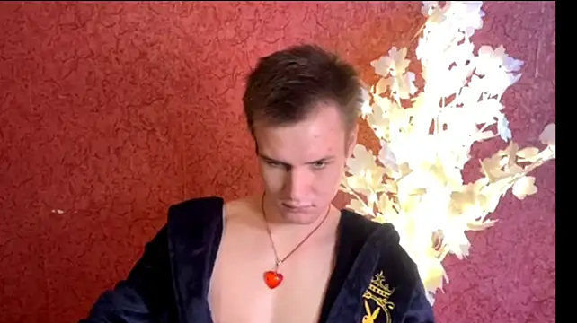 XXX chat uživo modela BigBabyMax