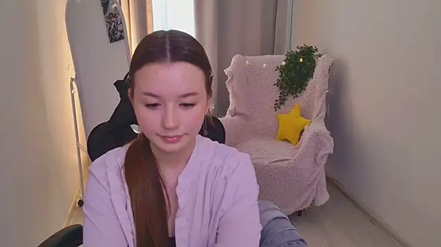 RileyBloomss: онлайн-секс-чат