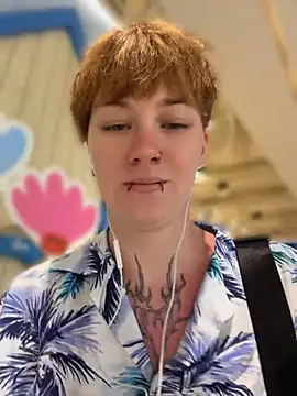 IceMur's Live XXX Chat
