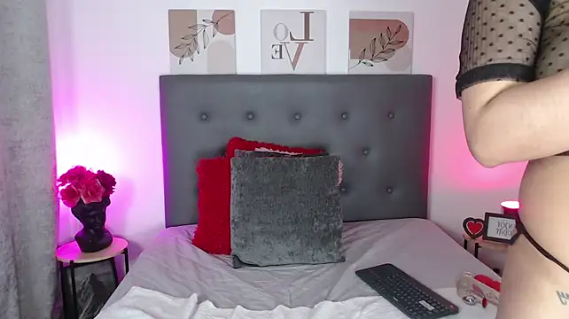 Cinnamon_cake - remove bra + blowjob