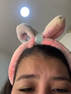 Evelyn_1702 - Get Naked +slap in pussy
