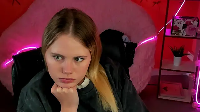 XXX chat uživo modela LanaWey