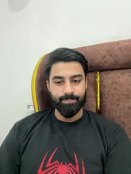 Chat +18 de Royalboy_03 ao vivo