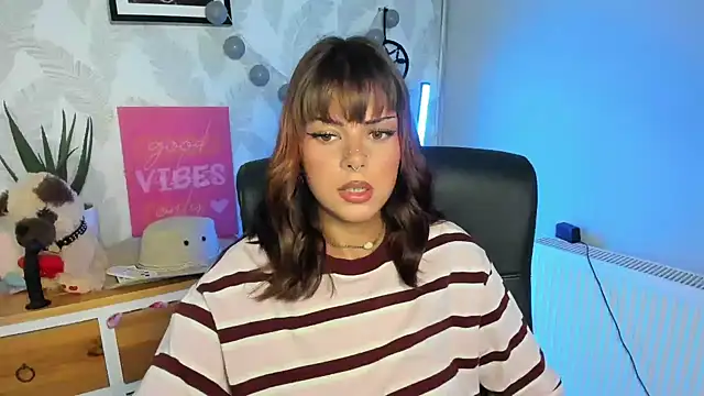 Nova_SIN's Live XXX Chat