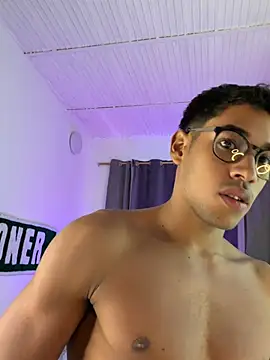 XXX chat uživo modela Jackson_stone
