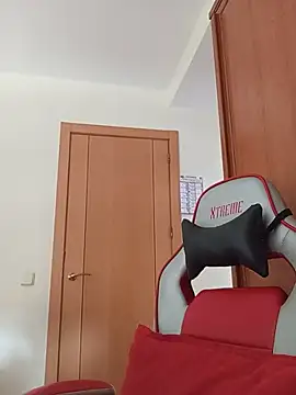 XXX chat uživo modela CristalDivine
