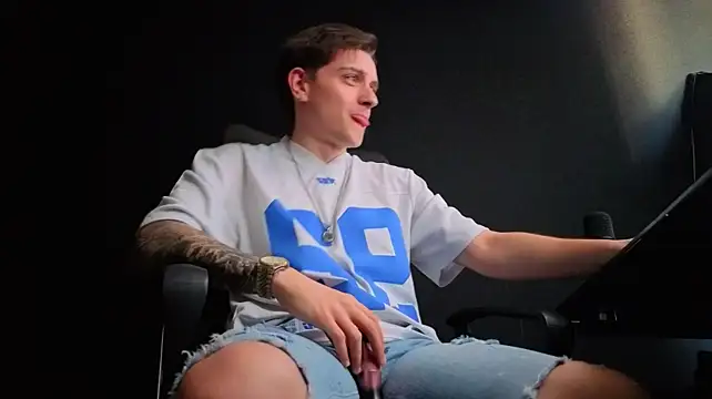 FelixStarkk Chat XXX live