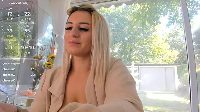 Онлайн чат XXX Ella_Vee