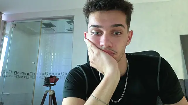 Chat XXX en directo de KaydenDrew