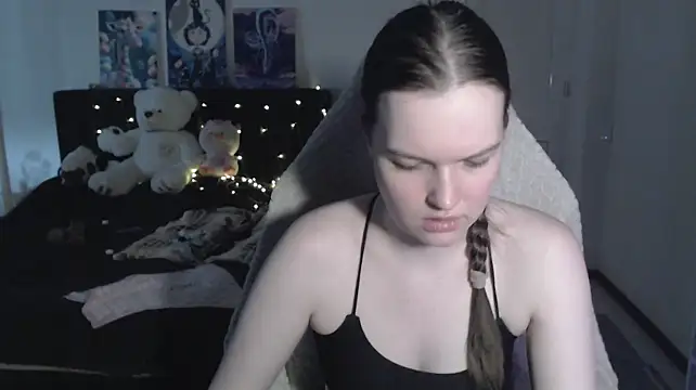 Chat +18 de Little_flowers ao vivo
