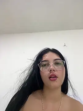 Valeria_allurin 即時 XXX 聊天