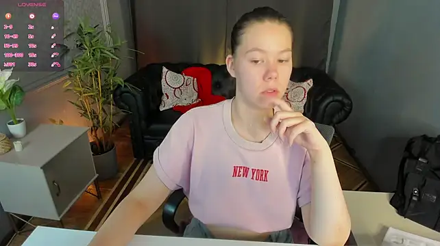 XXX chat uživo modela Nabi_Brown