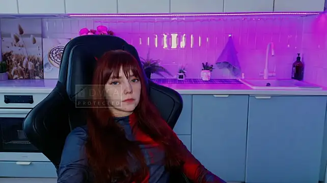 Harley_Quinsy Adlı Modelin Canlı XXX Sohbeti