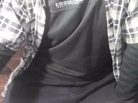XXX chat uživo modela OreCam