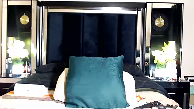 MONSTERTITS44DDD Live XXX-chat