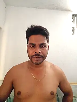 Raaz_5690 Adlı Modelin Canlı XXX Sohbeti