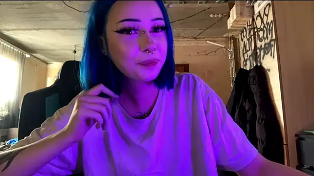 Chat +18 de AnnieTouch ao vivo