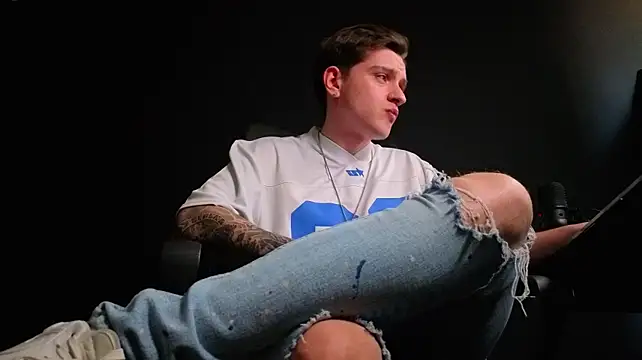 Chat XXX Live FelixStarkk