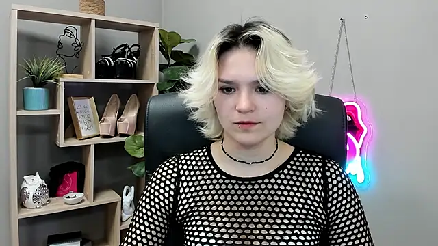 SweetLilyxo's Live XXX Chat