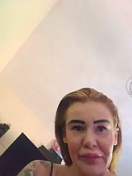 Chat XXX ao vivo de blowy-chloe