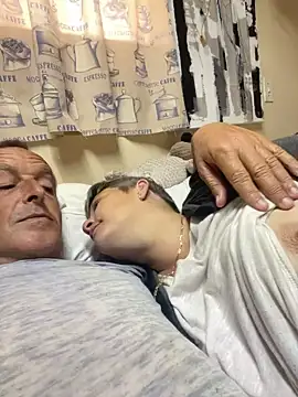 Czat XXX na żywo – GeldenKuy