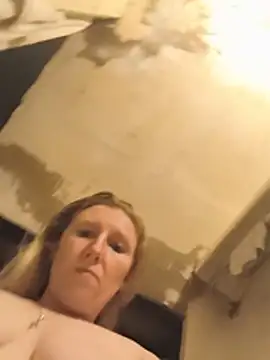 Chat +18 de stormyybabe ao vivo