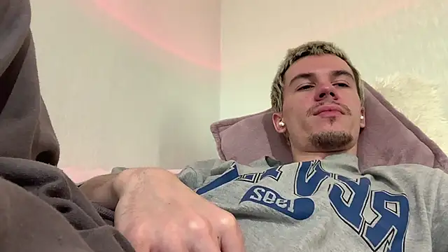 Chatroom XXX en direct de Jeremy1Scott