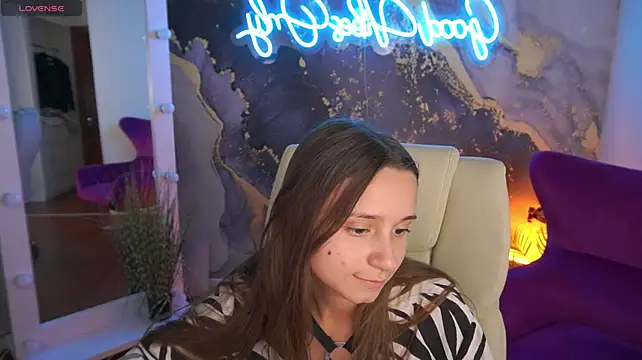 Chat XXX en directo de TinyNatalie