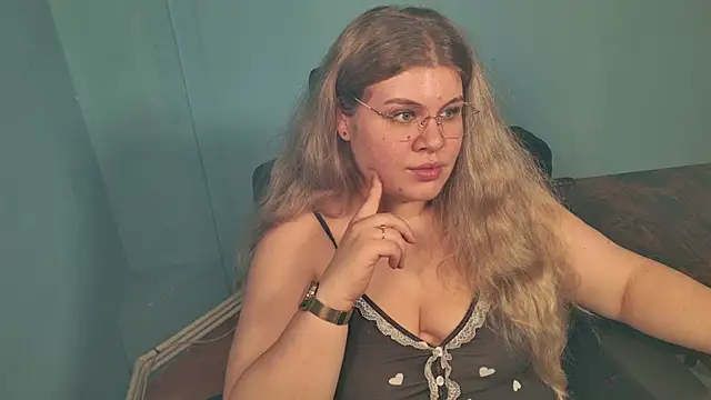 Allyy_baby live XXX chat