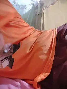 XXX chat uživo modela -Tara-a