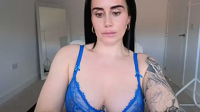 LibbyLoveHeartx: онлайн-секс-чат