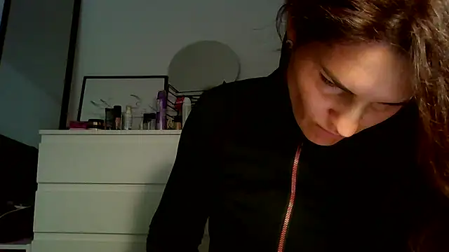 Ms-Lust1- – Live XXX-chat