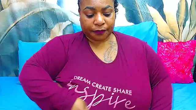 Chat XXX en directo de Ebonyhotass26