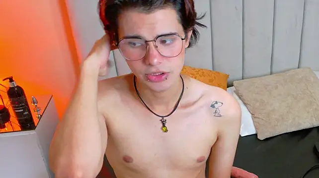 Chat XXX Live Derek_Sinn