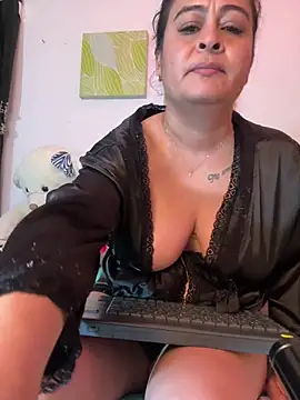 Lili__taylor - oil show all over my body 😈💦