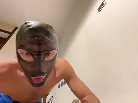 pitus07 Chat XXX live